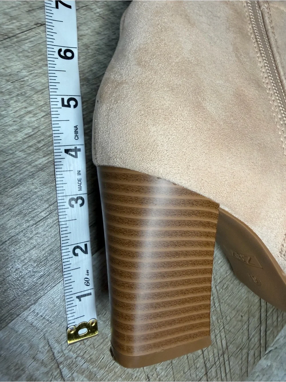 Women’s Knee-High Block Heel Boots - Nude/Cream Zip Side